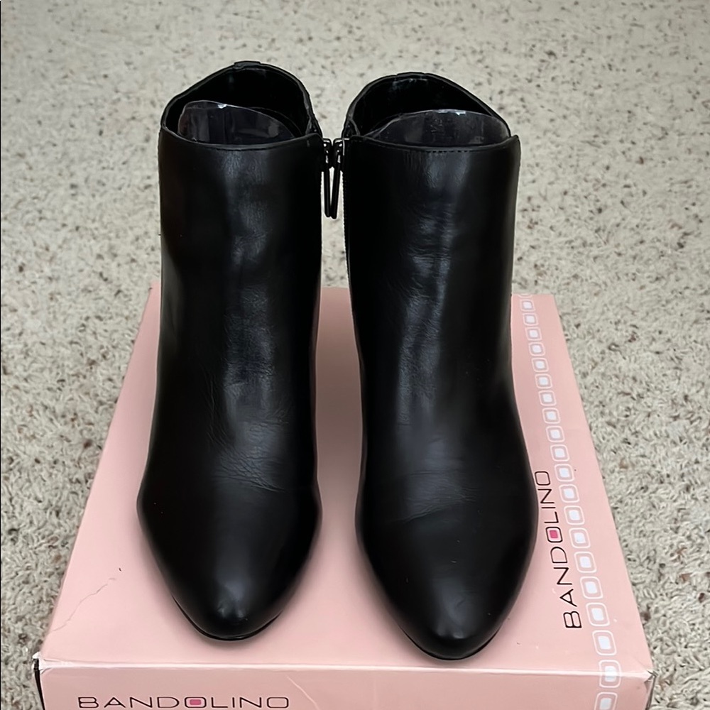 Bandolino Black Ankle Booties with Sleek Design